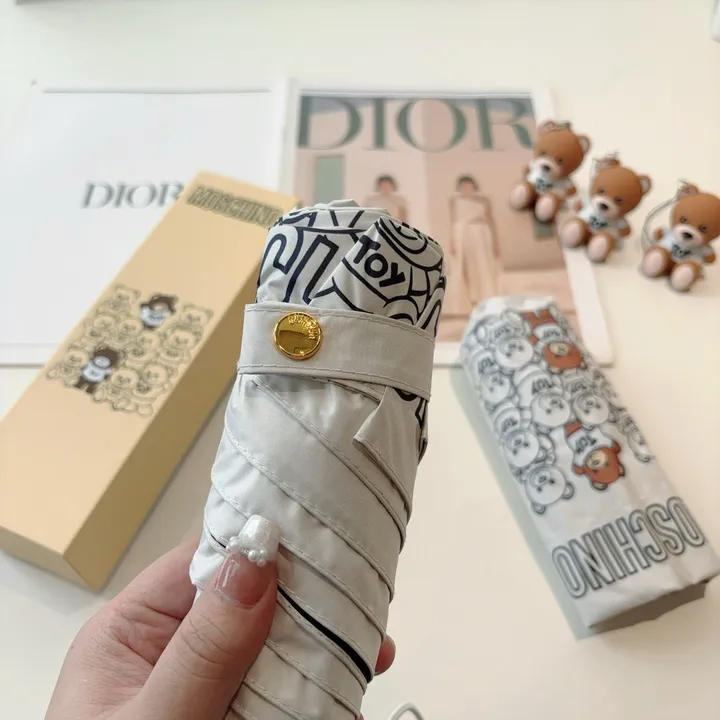 スーパーコピー モスキーノ 傘