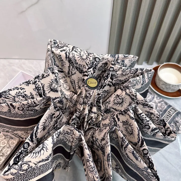 スーパーコピー グッチ 傘