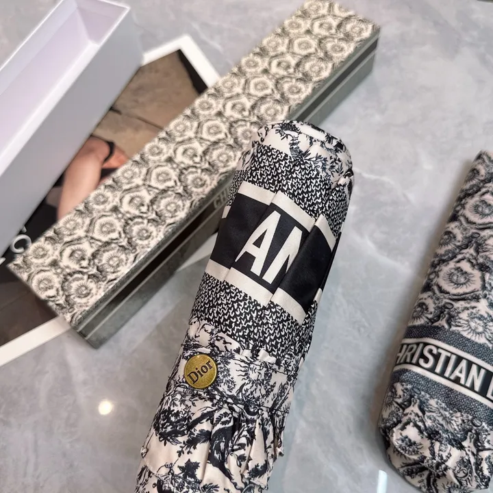 スーパーコピー グッチ 傘