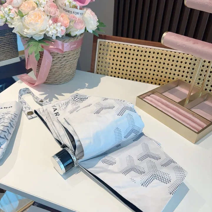 スーパーコピー ゴヤール 傘