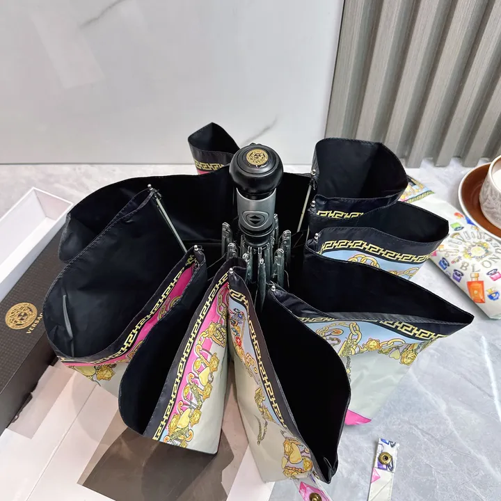 スーパーコピー ヴェルサーチ 傘