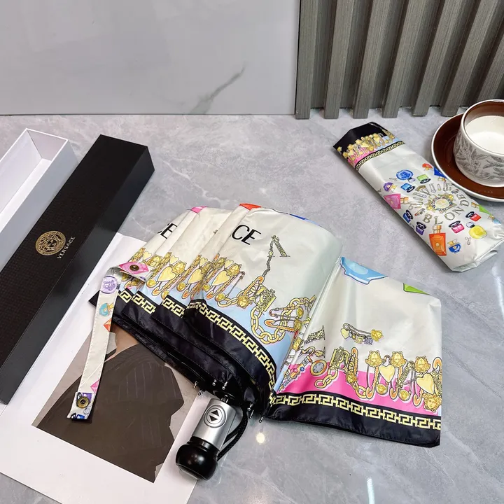 スーパーコピー ヴェルサーチ 傘