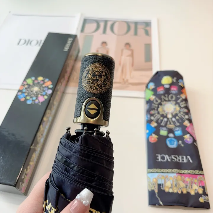 スーパーコピー ヴェルサーチ 傘