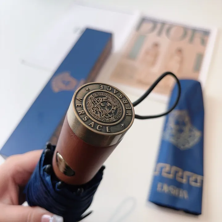 スーパーコピー ヴェルサーチ 傘