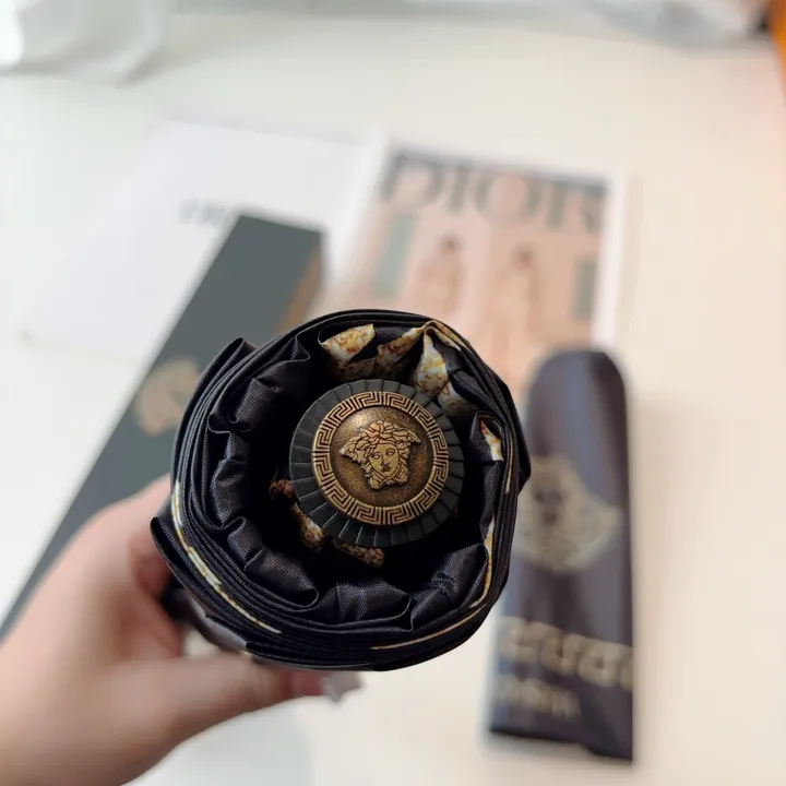 スーパーコピー ヴェルサーチ 傘