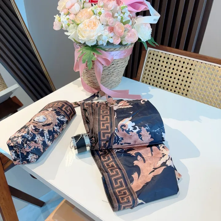 スーパーコピー ヴェルサーチ 傘