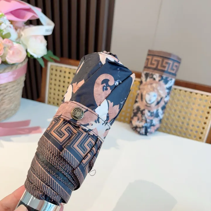 スーパーコピー ヴェルサーチ 傘