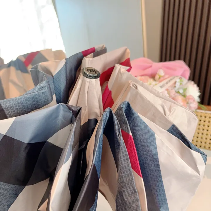 スーパーコピー バーバリー ス 傘