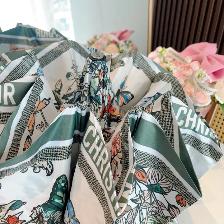 スーパーコピー グッチ 傘