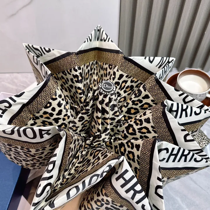 スーパーコピー グッチ 傘