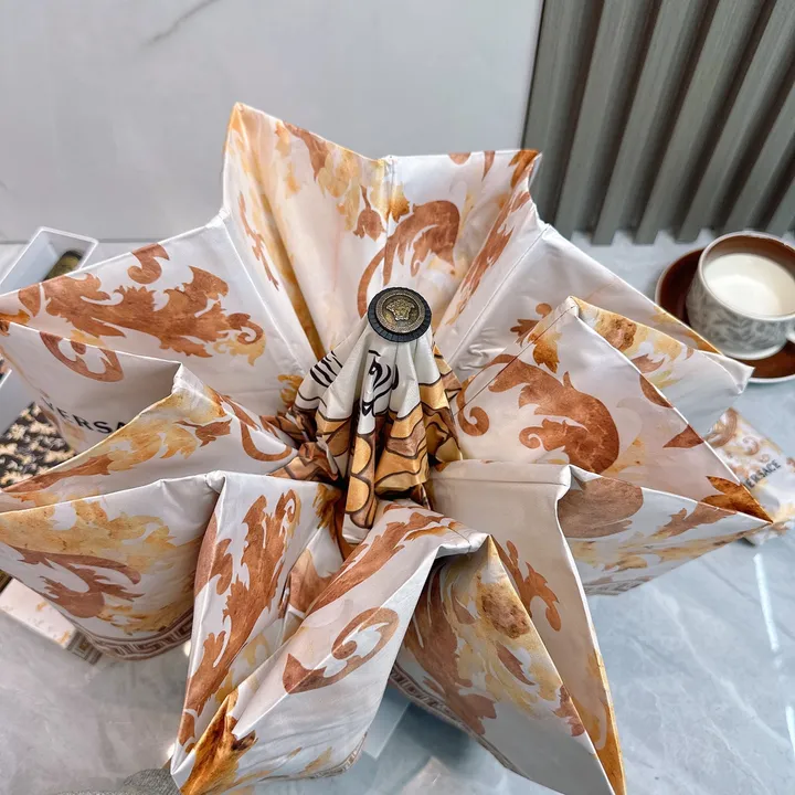 スーパーコピー ヴェルサーチ 傘