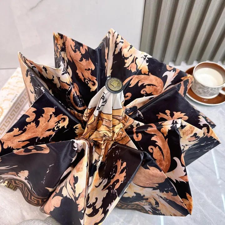 スーパーコピー ヴェルサーチ 傘