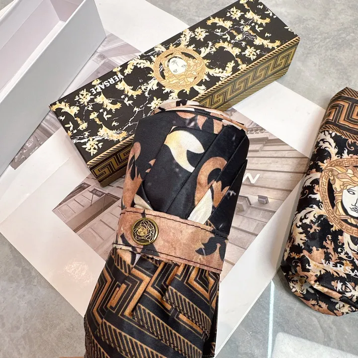 スーパーコピー ヴェルサーチ 傘