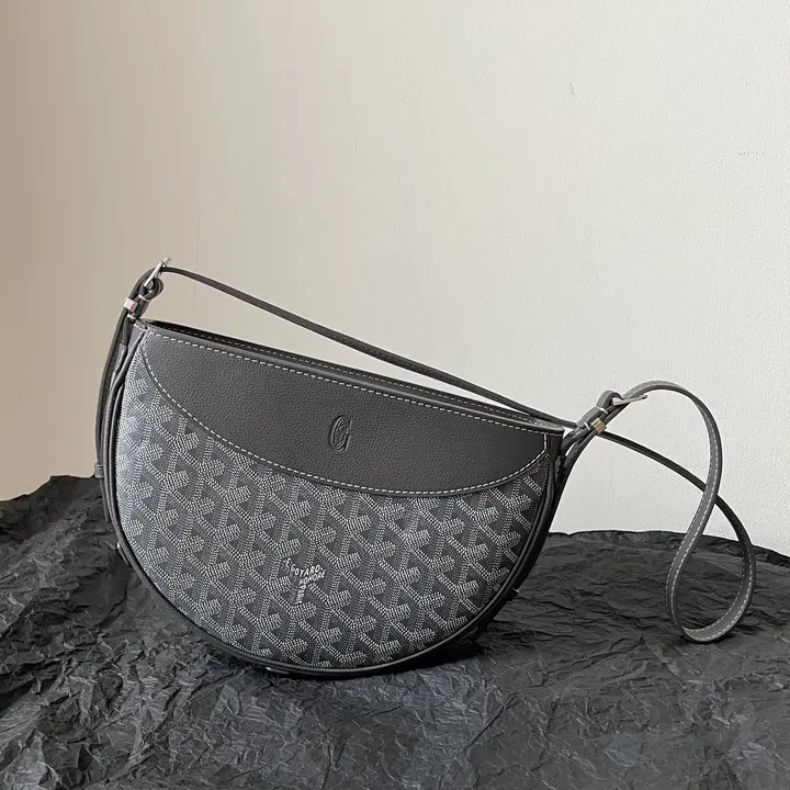 スーパーコピー ゴヤール 傘