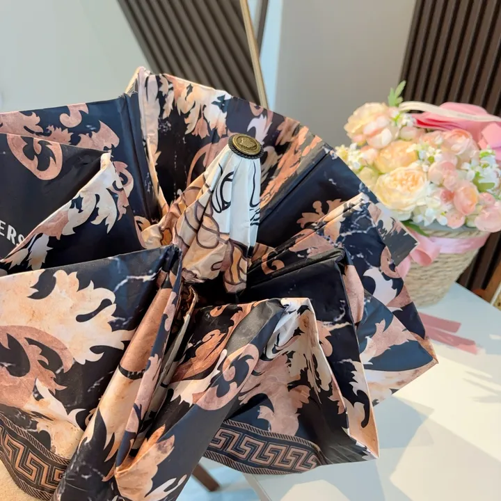 スーパーコピー ヴェルサーチ 傘