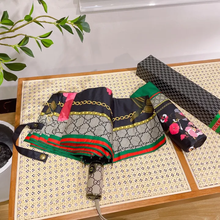 スーパーコピー グッチ 傘