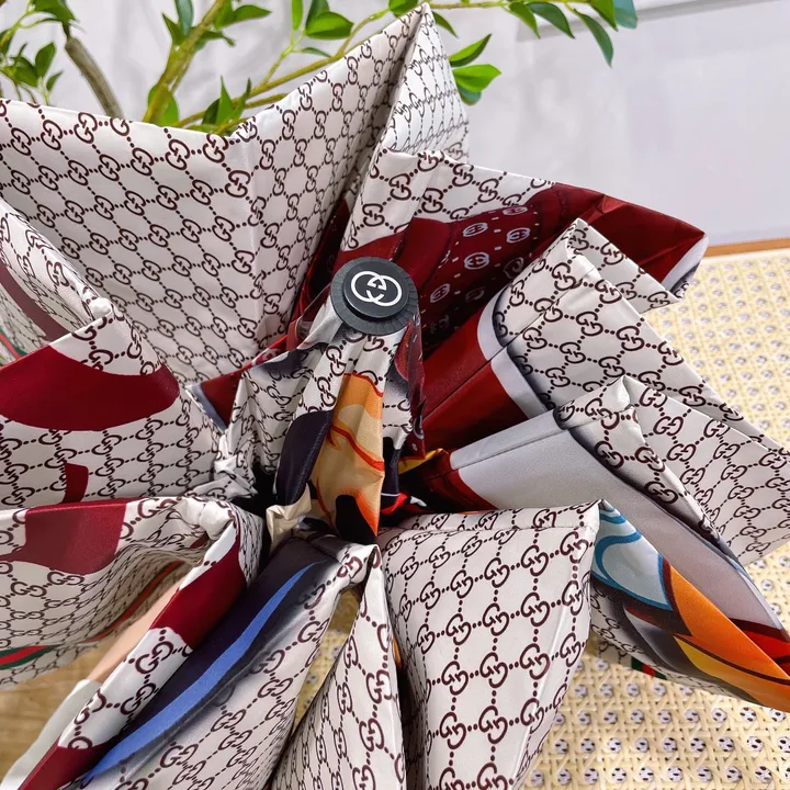 スーパーコピー グッチ 傘