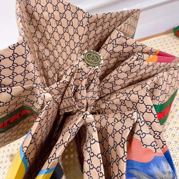 スーパーコピー グッチ 傘