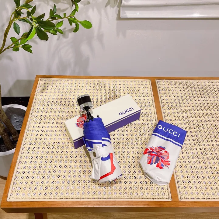 スーパーコピー グッチ 傘