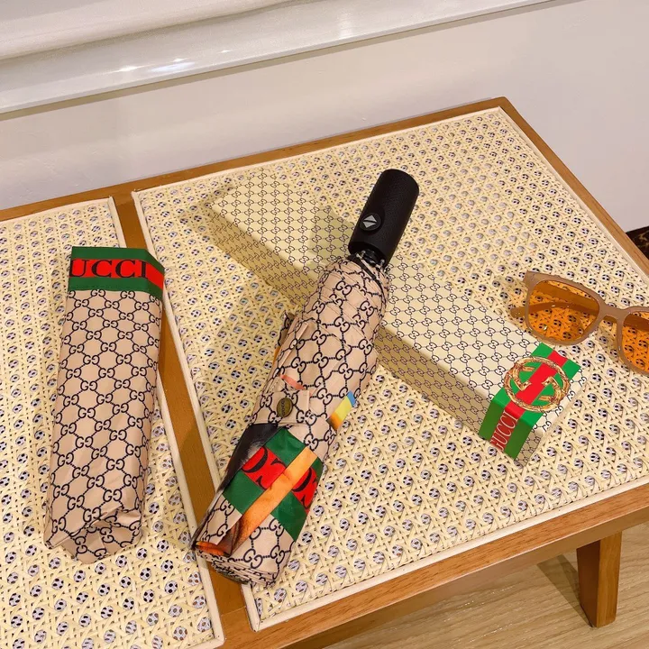 スーパーコピー グッチ 傘