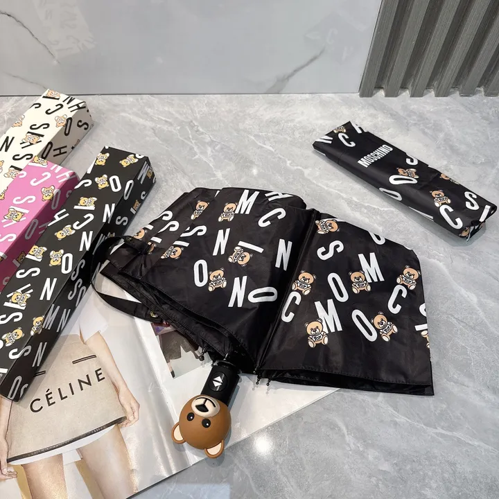 スーパーコピー カウズ 傘