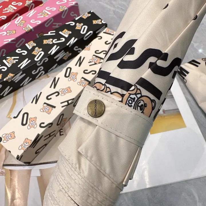 スーパーコピー カウズ 傘