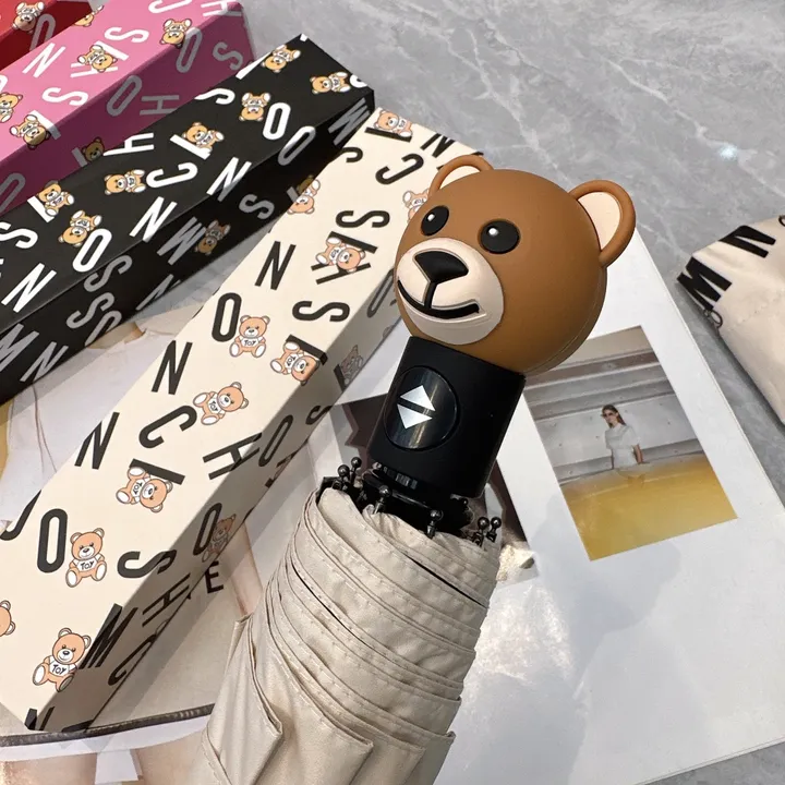 スーパーコピー カウズ 傘