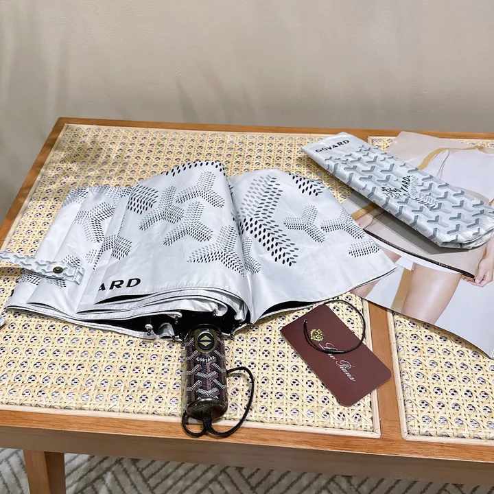 スーパーコピー ゴヤール 傘