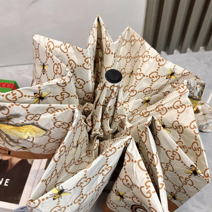 スーパーコピー グッチ 傘