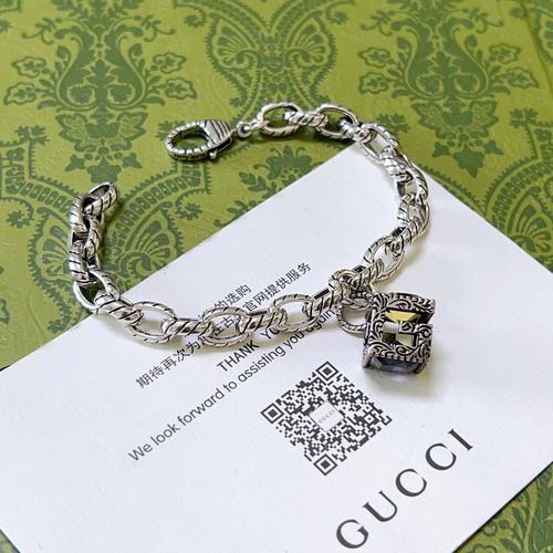 グッチ アクセサリー