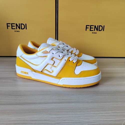 フェンディ 靴