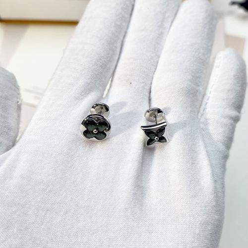 ルイヴィトン ピアス