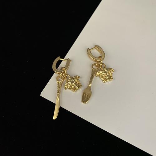 ヴェルサーチ アクセサリー