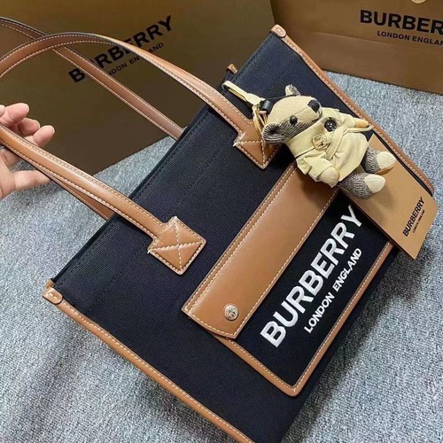 バーバリー ス ハンドバッグ