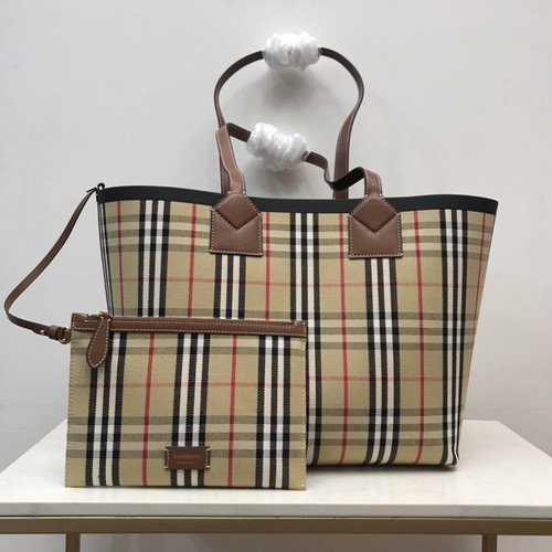 バーバリー ス ハンドバッグ