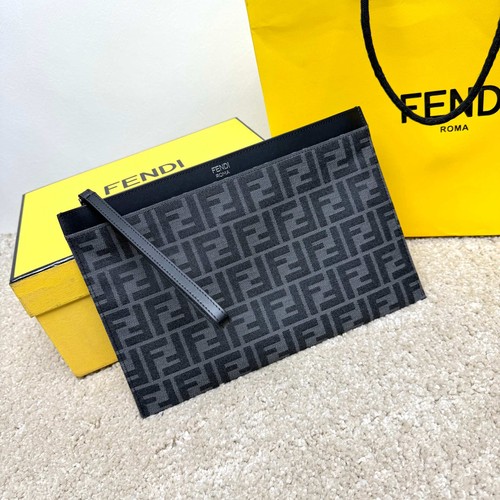 フェンディ ハンドバッグ
