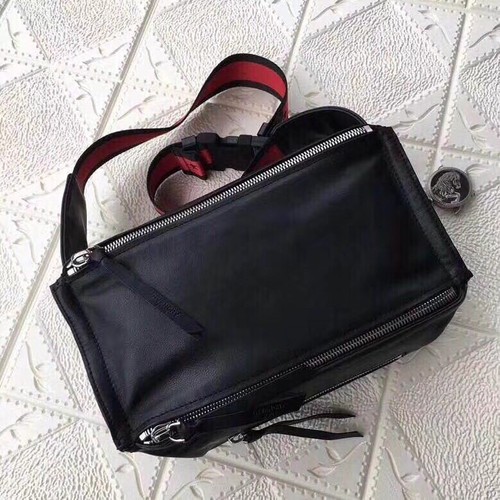 ジバンシィ ハンドバッグ