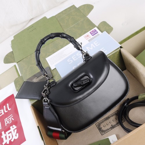 グッチ ハンドバッグ