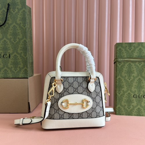 グッチ ハンドバッグ