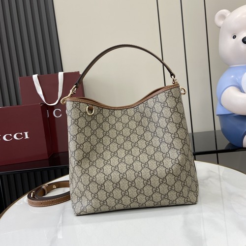 グッチ ハンドバッグ