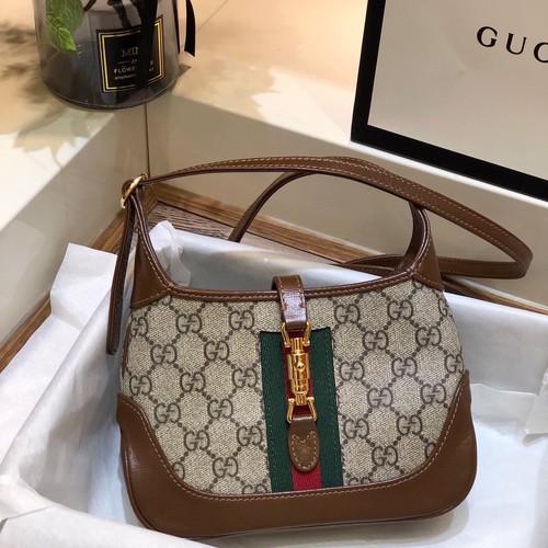 グッチ ハンドバッグ