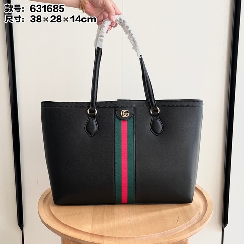 グッチ ハンドバッグ