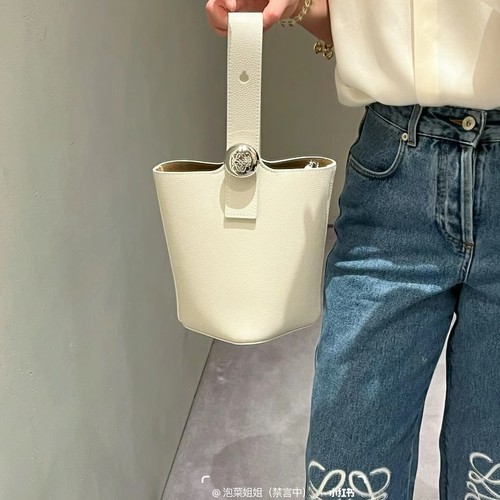ロエベ ス ハンドバッグ