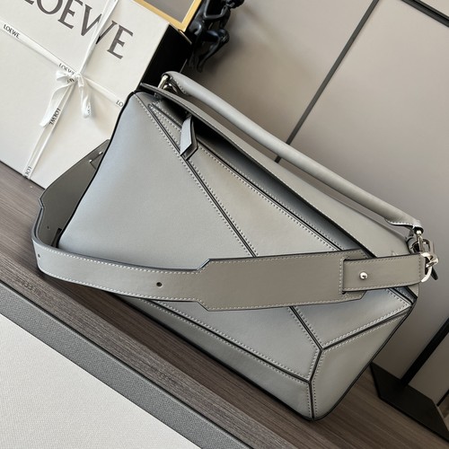 ロエベ ス ハンドバッグ