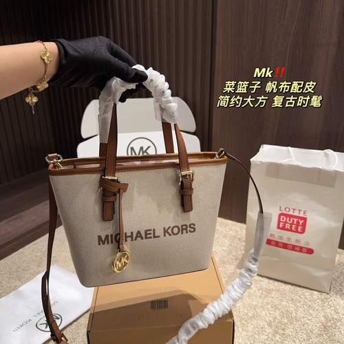 マイケルコース ハンドバッグ