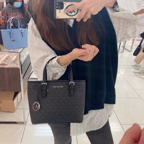 マイケルコース ハンドバッグ