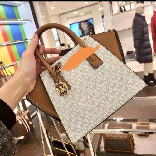 マイケルコース ハンドバッグ