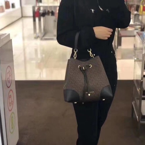 マイケルコース ハンドバッグ