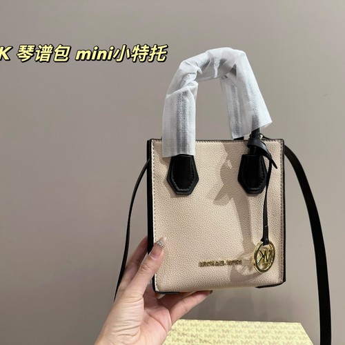マイケルコース ハンドバッグ