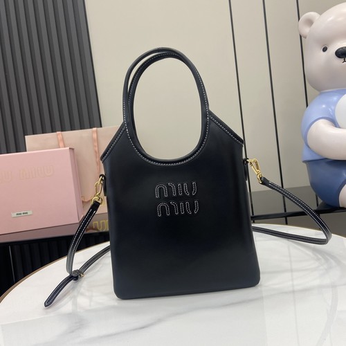 ミュウミュウ バッグ